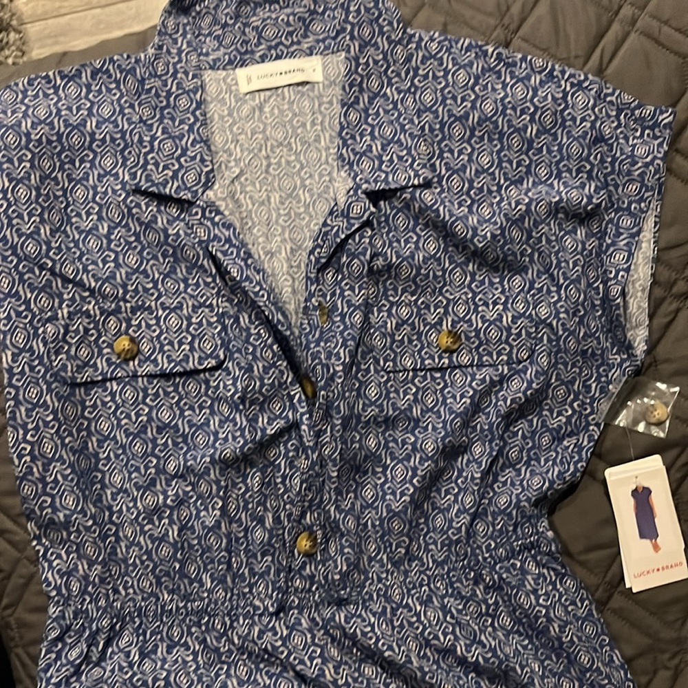 Blue Patterned Button-Up Dress made by Lucky brand size medium blue tile - Picture 5 of 17